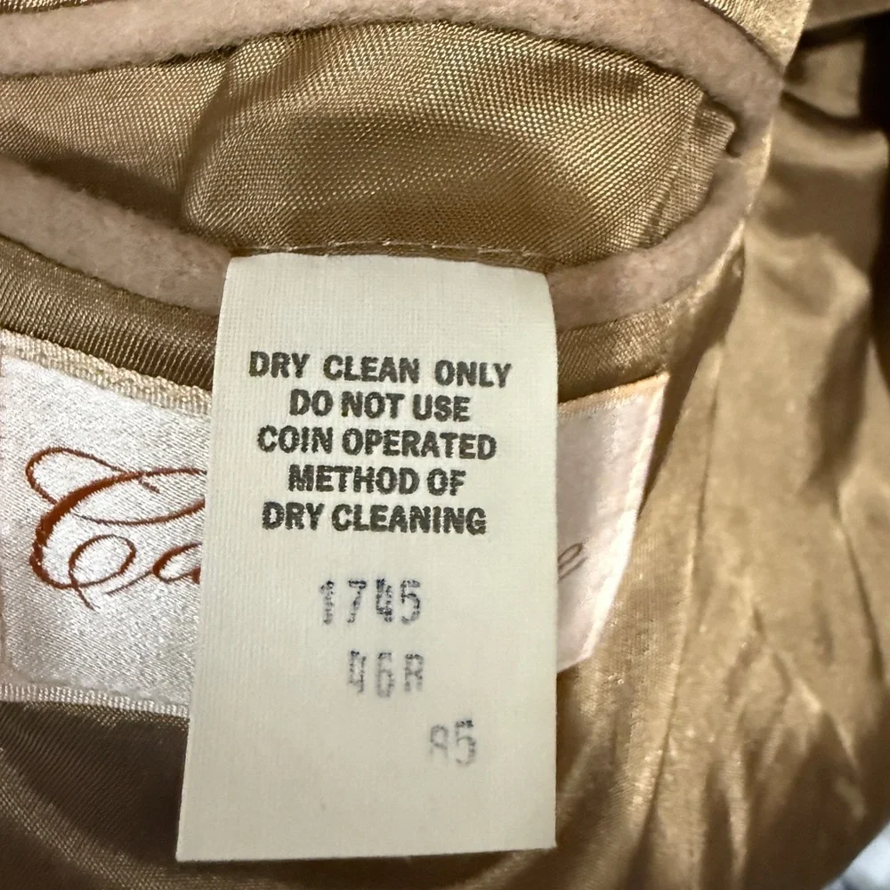 Classic Tan Cashmere Sport Coat Leather Buttons Old Money Quiet Luxury